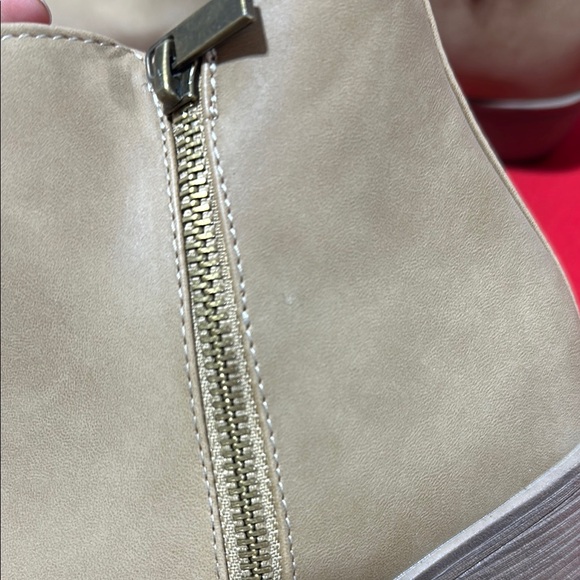 Jeossy Tan Ankle Boots & Booties with Side Zipper - Picture 4 of 9